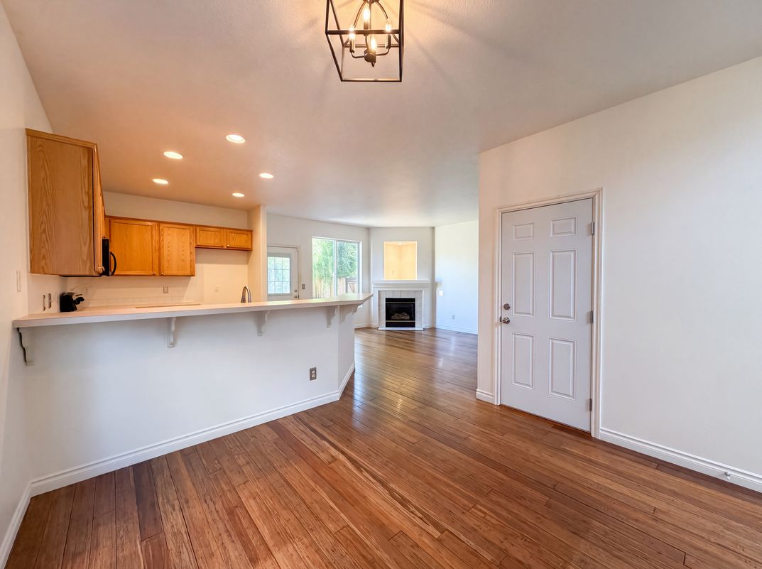 Property photo 3 of 773 NW Forest Creek Dr