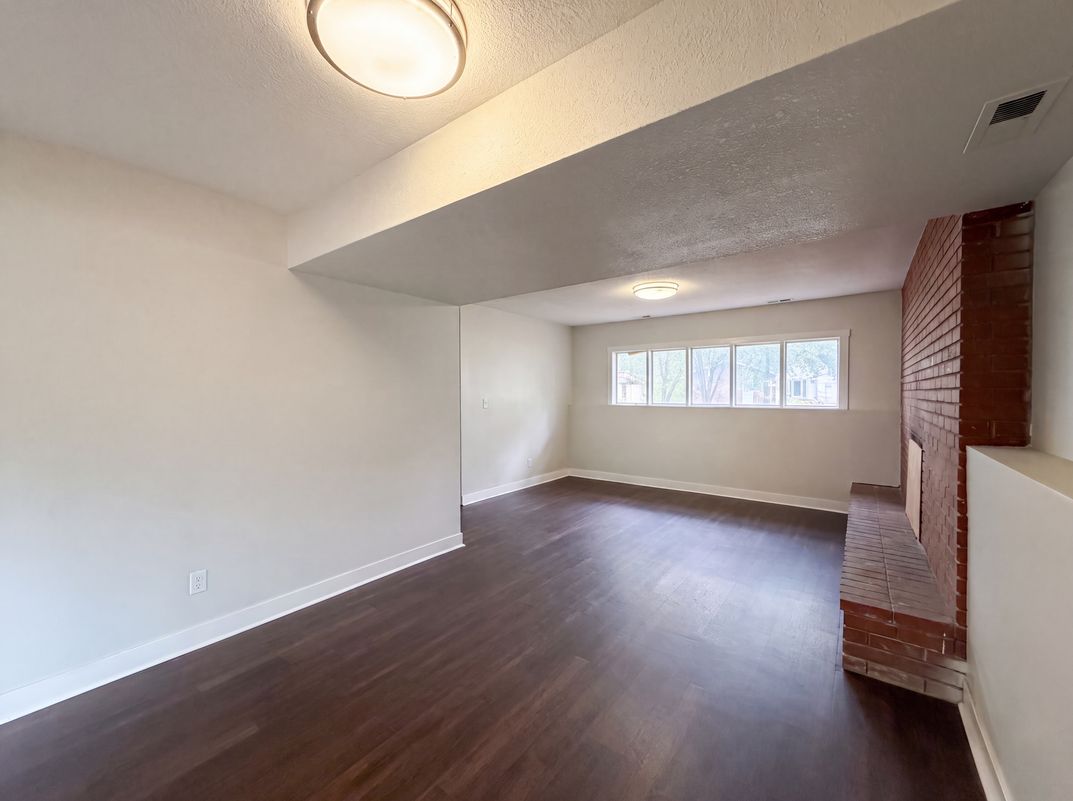 Property photo 2 of 2909 Sagebrush Dr