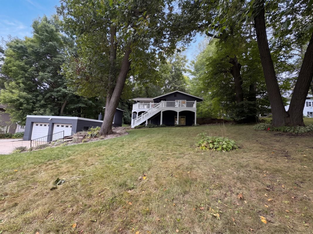 Property photo 1 of 6710 Hopi Rd