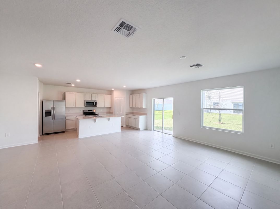 Property photo 2 of 2142 Lasso Loop