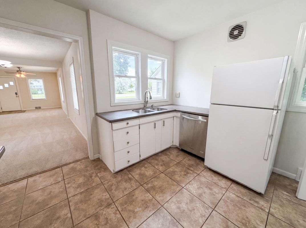 Property photo 2 of 6026 Xerxes Ave S