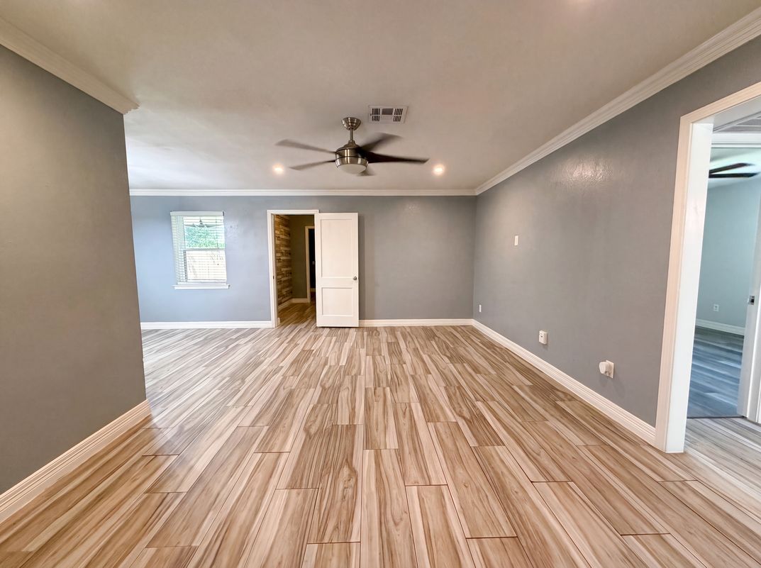Property photo 3 of 9314 Deanwood St
