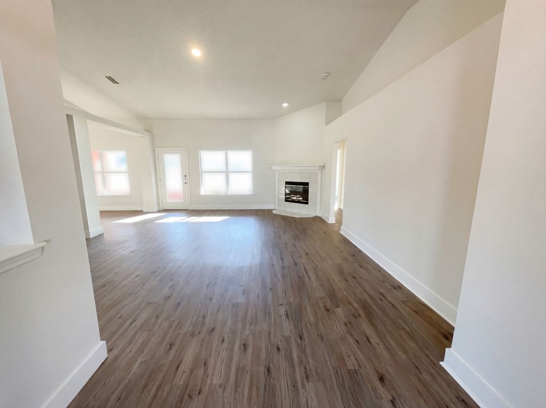 Property photo 3 of 978 Tammy Cove Ln