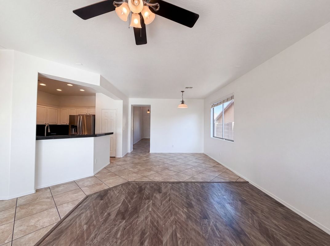 Photo 9 of 27 of 38034 N Hudson Trl, Anthem, AZ