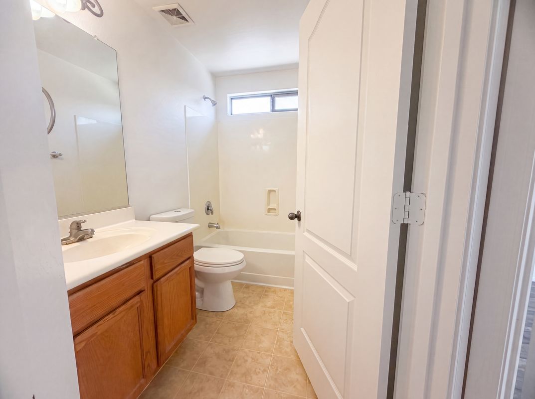 Photo 9 of 17 of 1321 W Matthews Dr, San Tan Valley, AZ