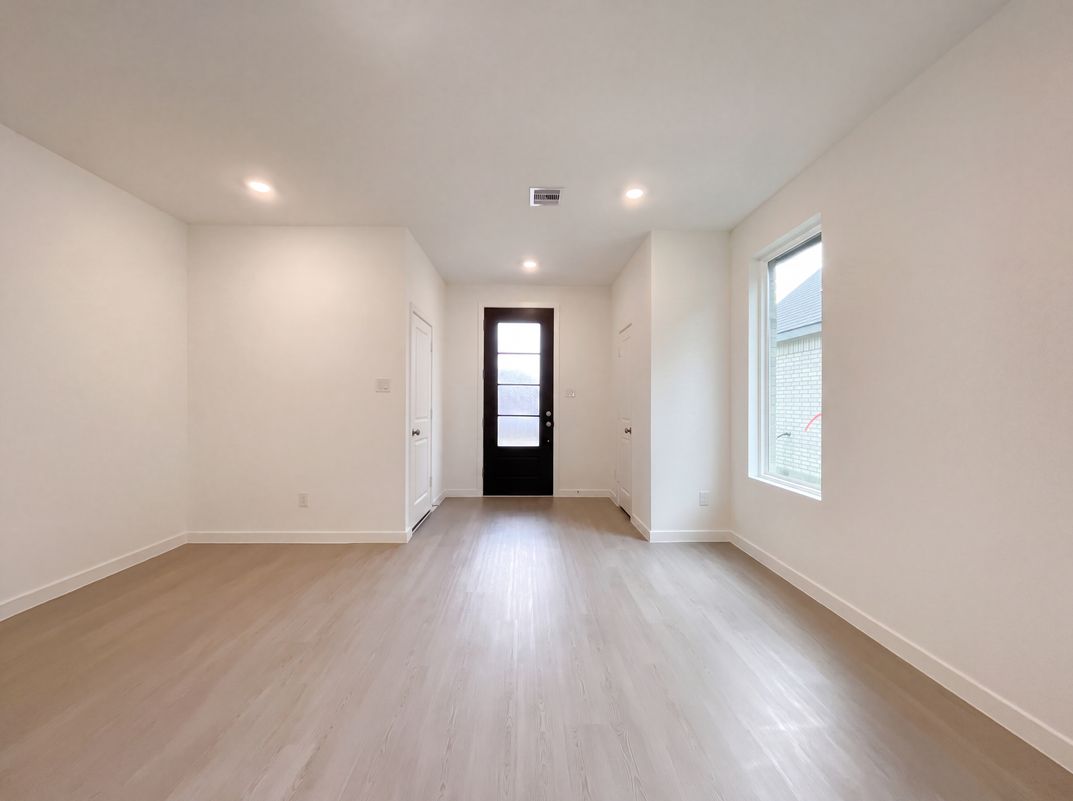 Property photo 3 of 21511 Colonial Meadow Creek Trl