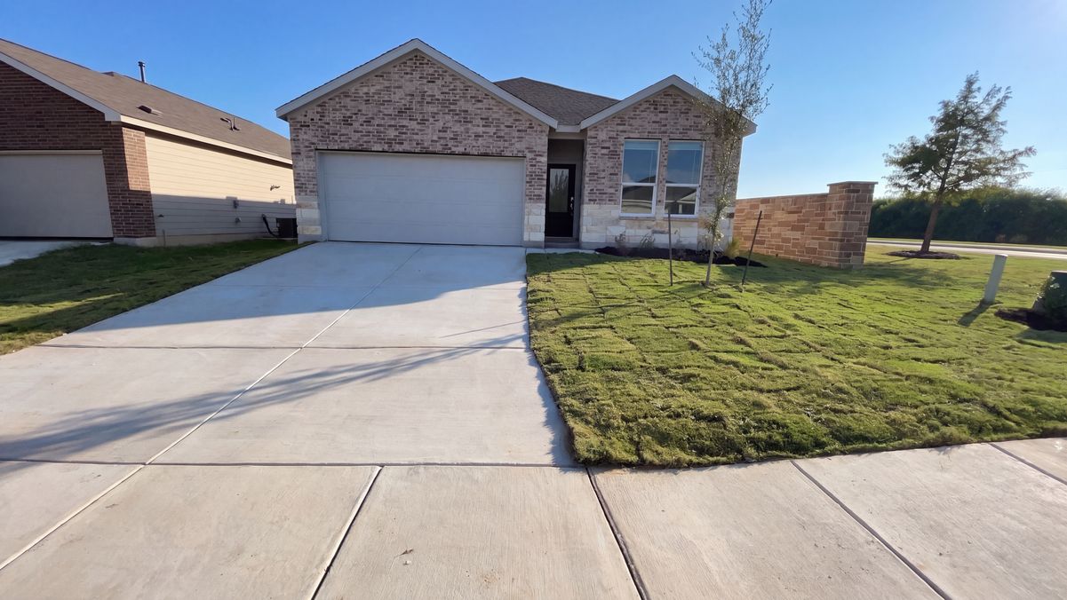 Property photo 1 of 14824 Berkshire Way