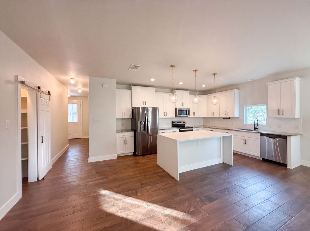 Property photo 3 of 50 Whispering Valley Dr