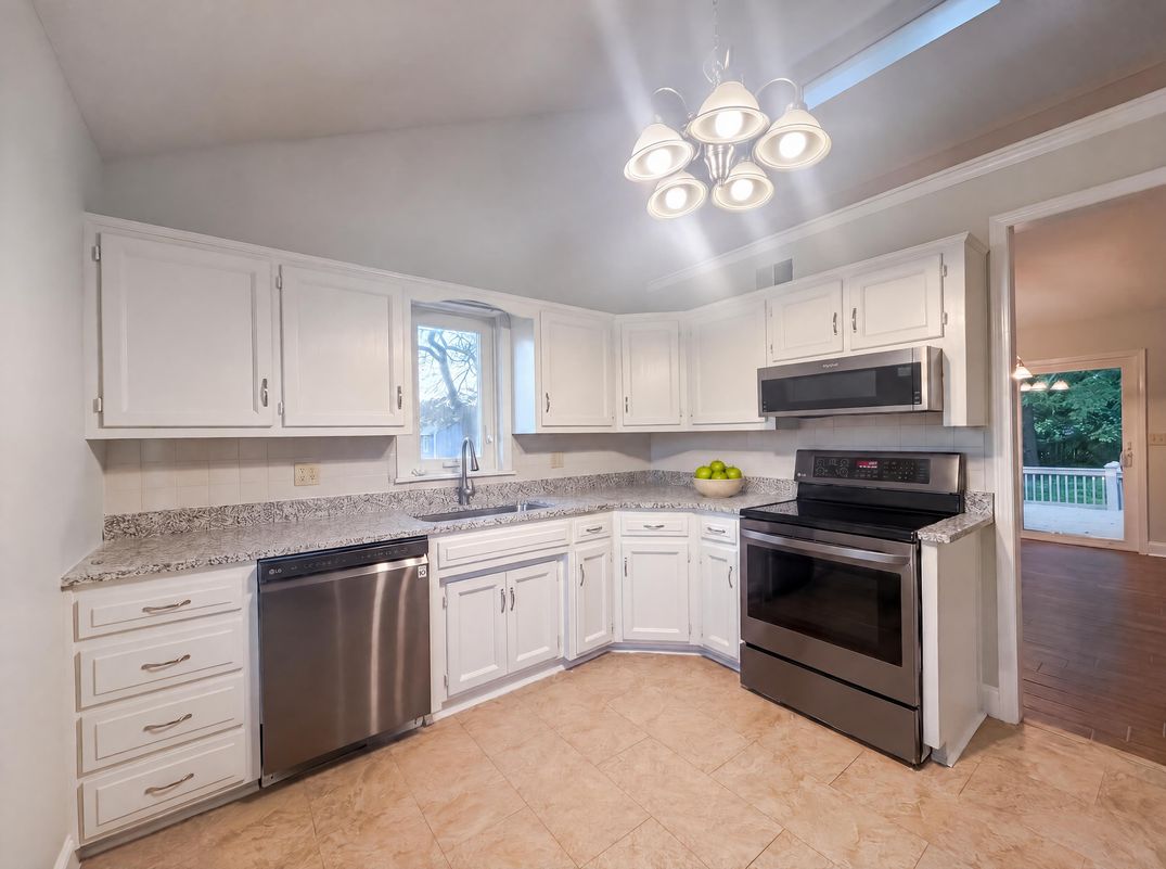 Property photo 2 of 7511 Orient Ave