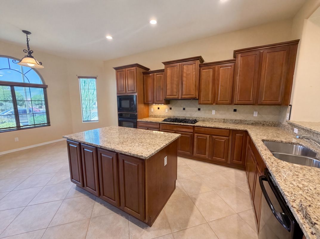 Property photo 2 of 20359 N 262nd Dr