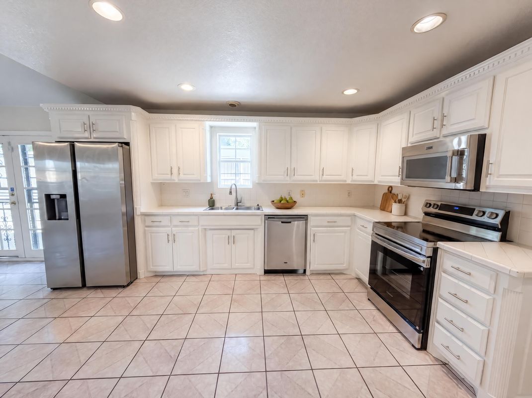 Property photo 2 of 404 Vincent St