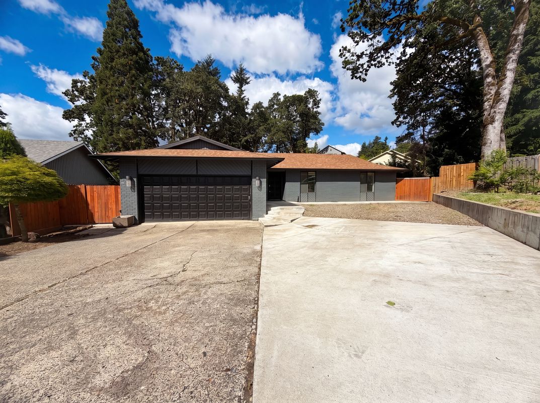 Property photo 1 of 4246 Spring Rock Cir