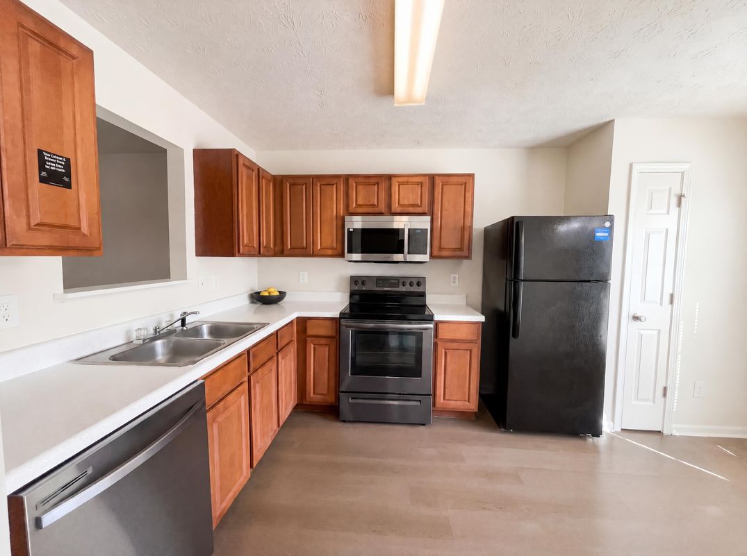 Property photo 2 of 4041 Browne Ct