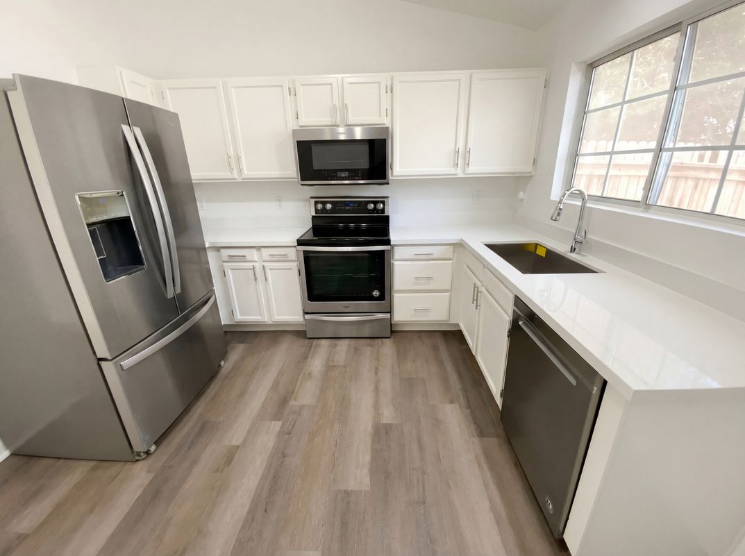 Property photo 2 of 10101 N 91st Ave Unit 154