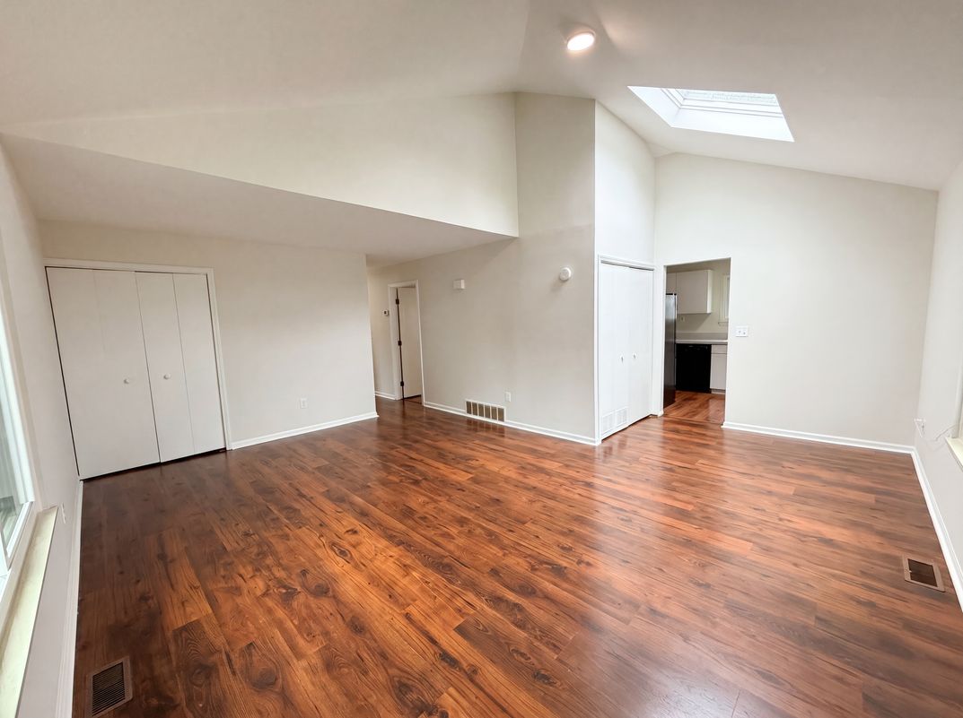 Property photo 3 of 33522 Fernwood St