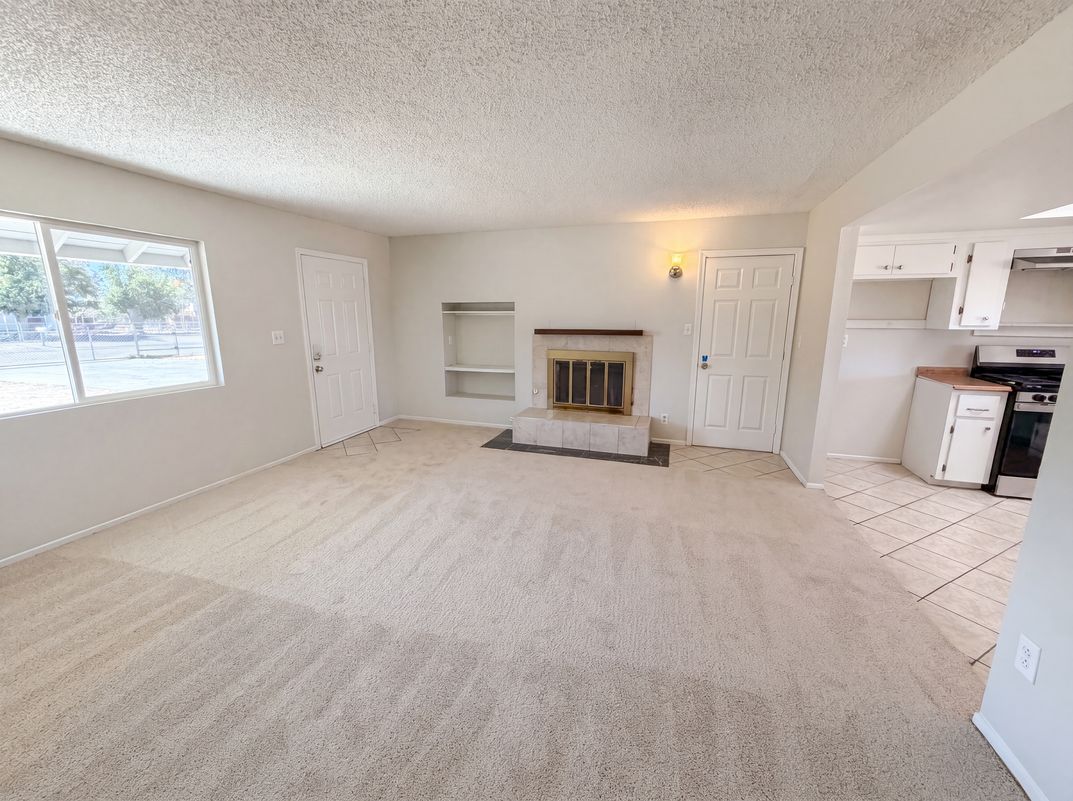 Property photo 3 of 13191 El Rio Rd