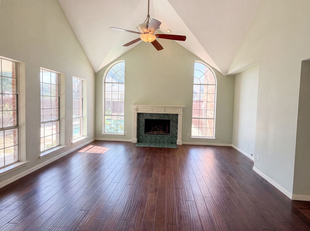 Property photo 3 of 3606 Fairlands Dr
