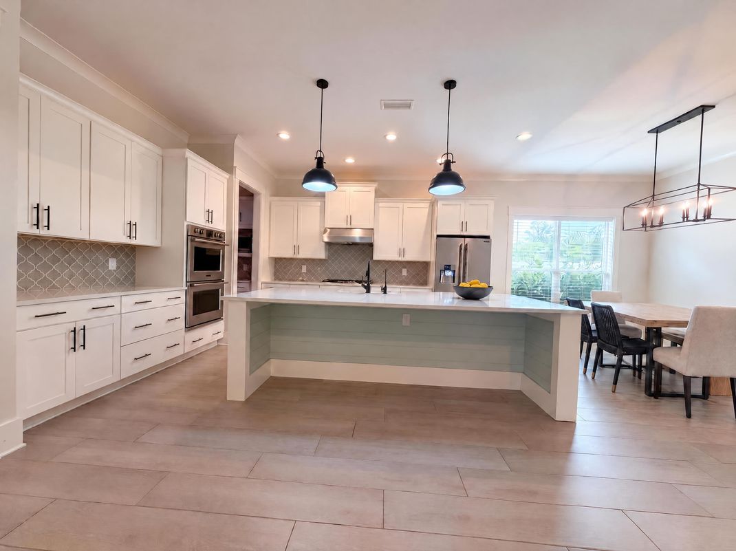 Property photo 3 of 194 Salida Way