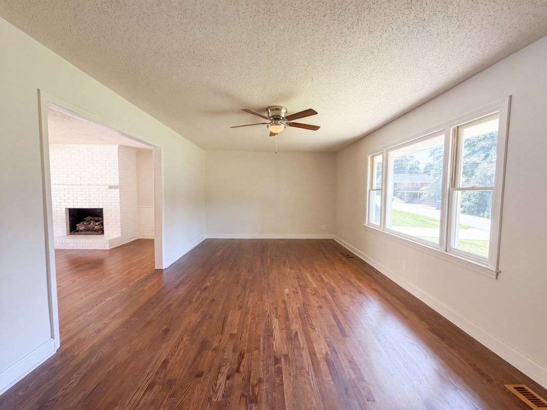 Property photo 3 of 101 Tipperary Ln