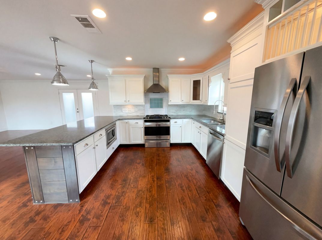 Property photo 2 of 8541 Strathmore Dr
