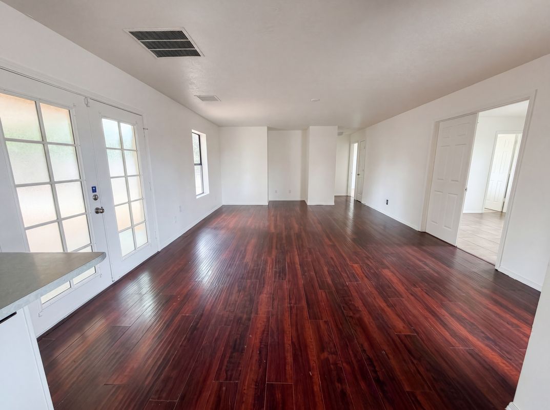 Property photo 3 of 14 Milton Loop