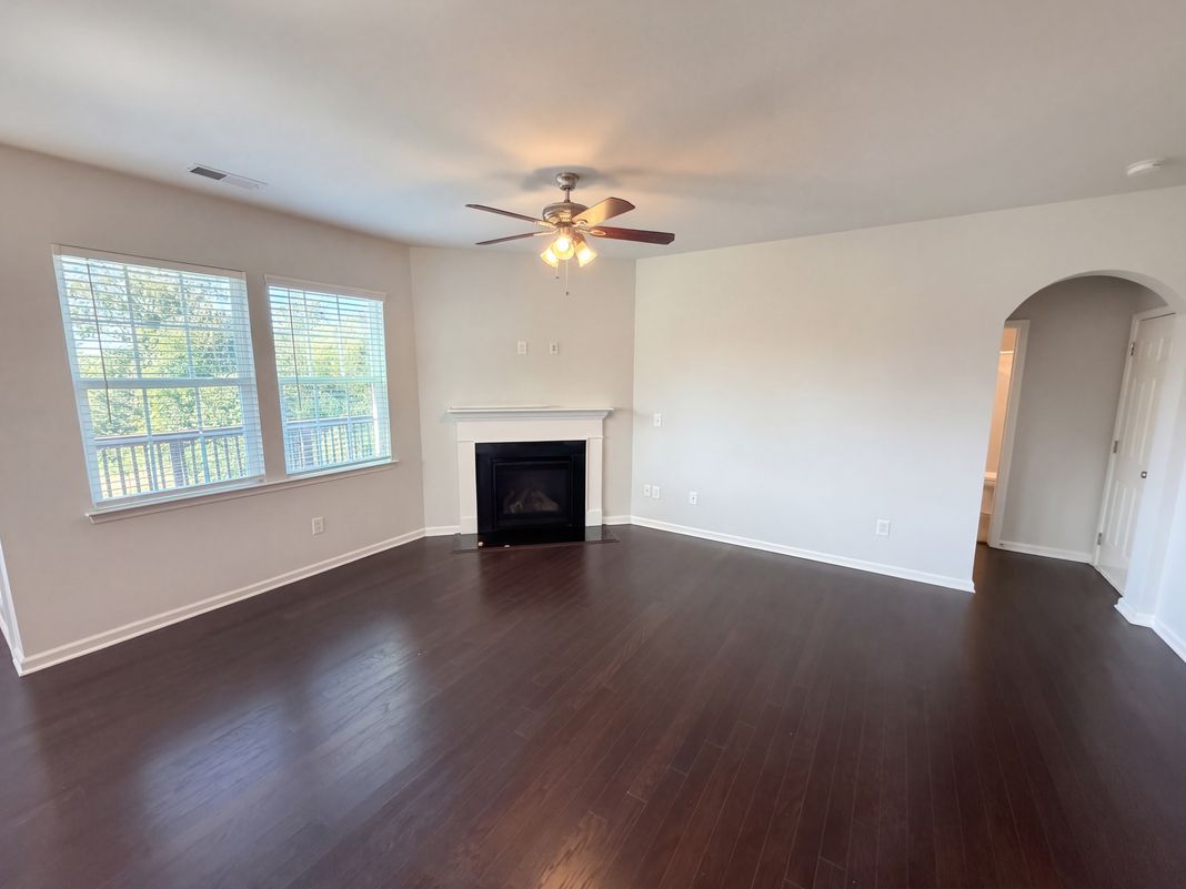 Property photo 3 of 6219 Shumard Oak Way