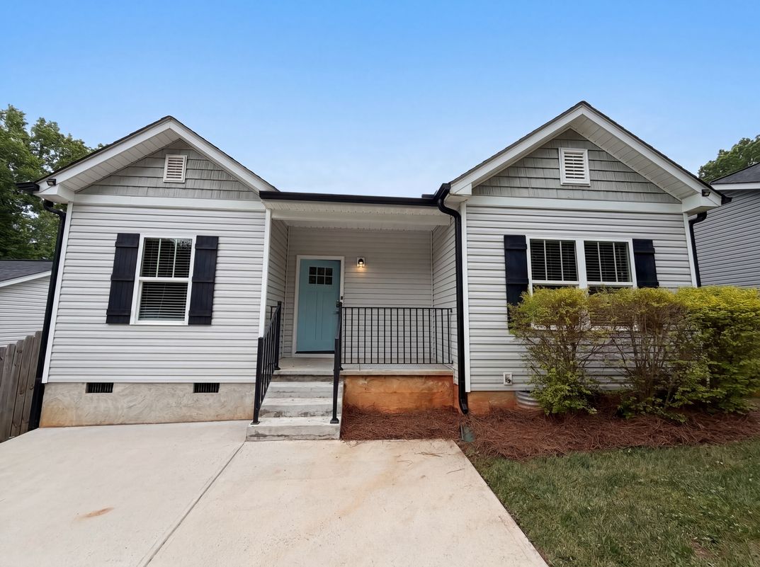 Property photo 1 of 5704 Woodard St