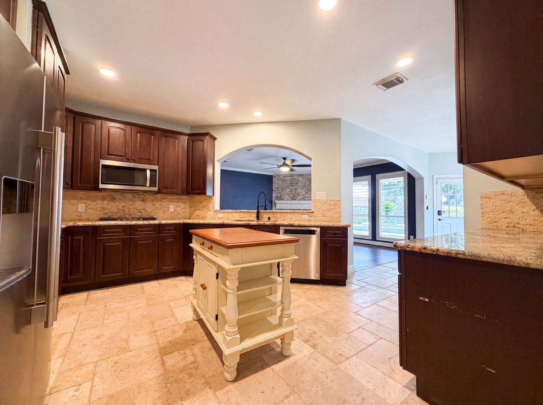 Property photo 2 of 21431 Wild Jasmine Ln
