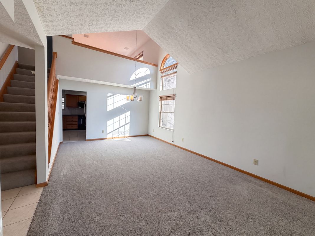Property photo 3 of 232 Brownstone Ct