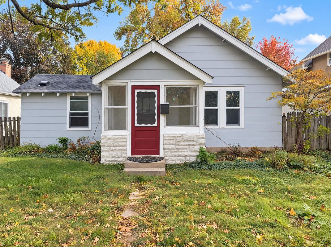 Property photo 1 of 5533 32nd Ave S