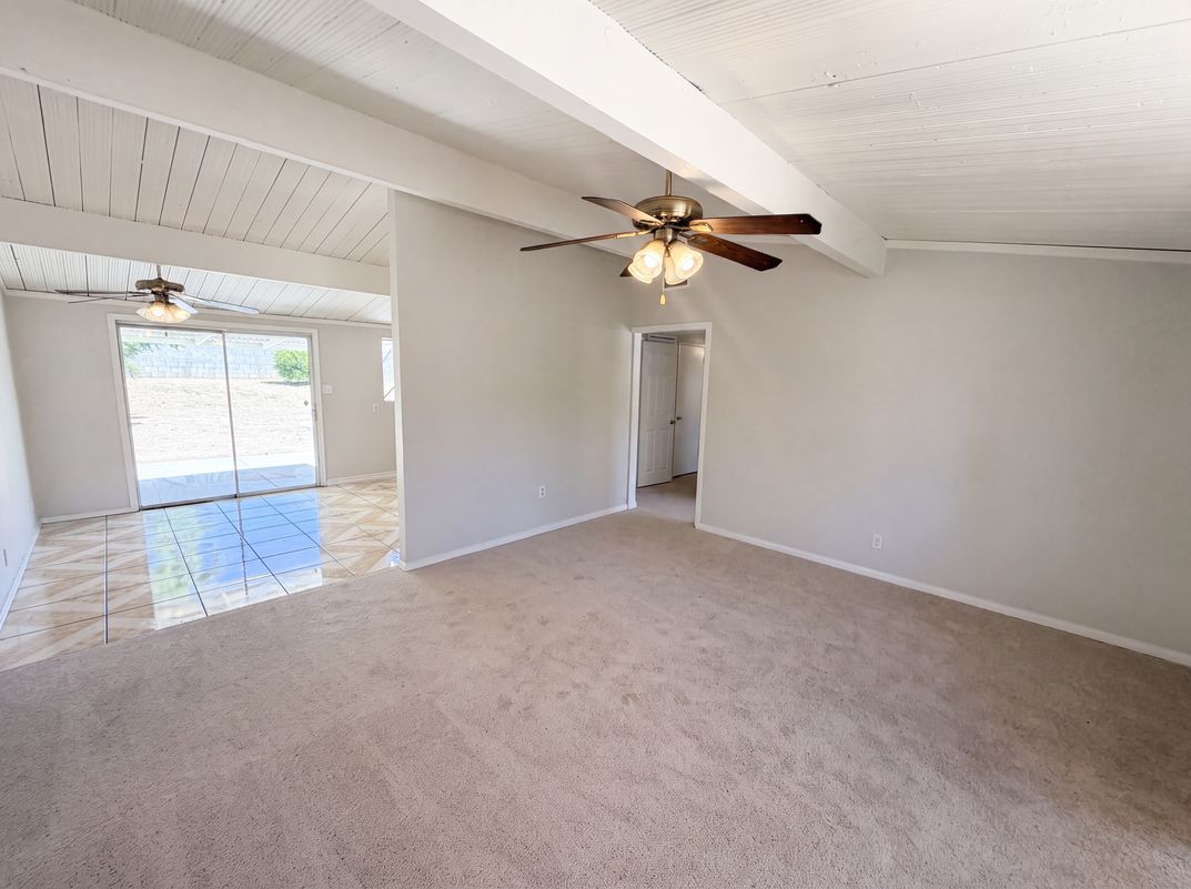 Property photo 3 of 415 E Indian School Ln