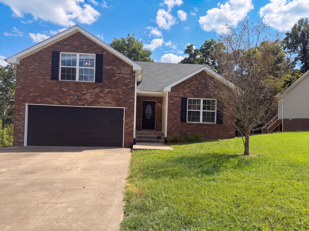 Property photo 1 of 3148 Brook Hill Dr