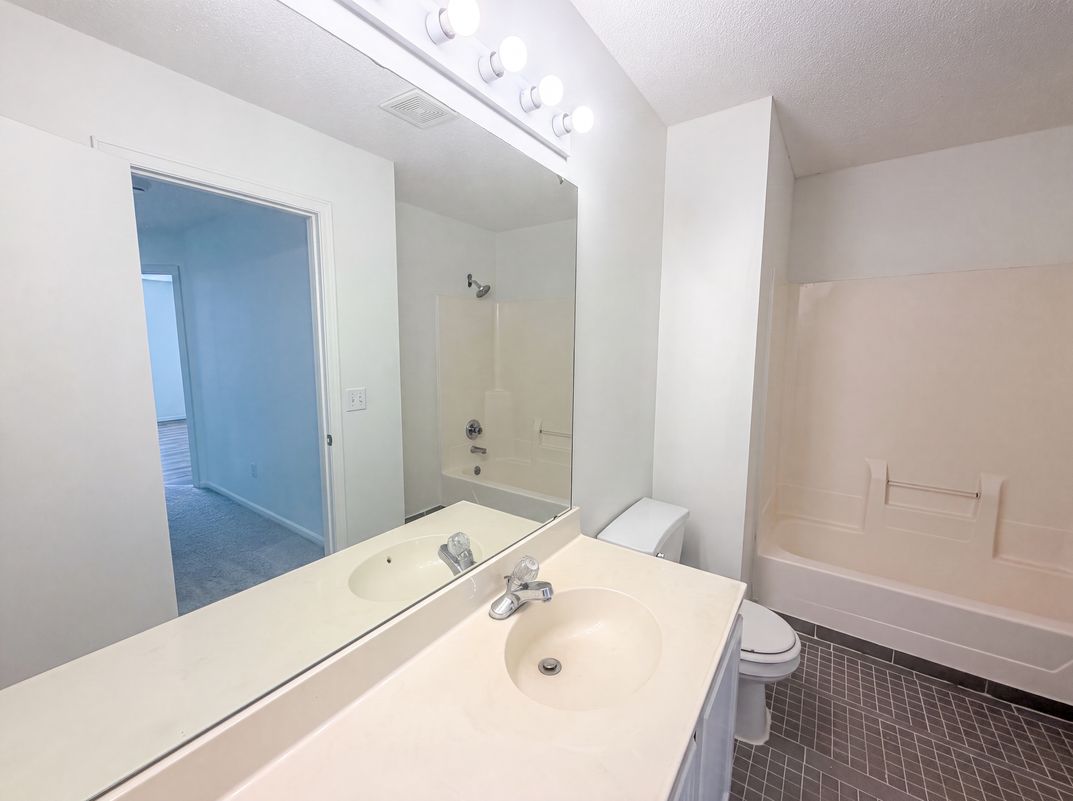 Photo 16 of 21 of 14210 Xenon St NW, Ramsey, MN