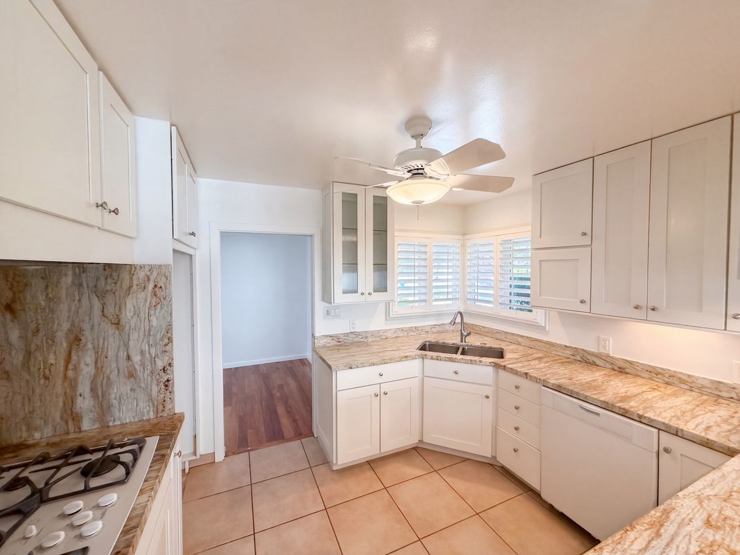 Property photo 2 of 447 Via Del Plano
