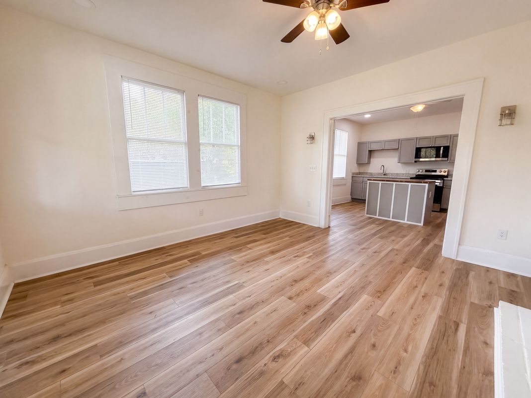 Property photo 3 of 114 Ellis St