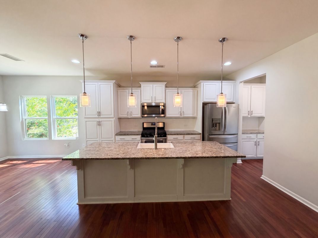 Property photo 2 of 604 Rockbank Loop