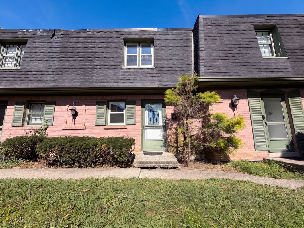 Property photo 1 of 7636 Montgomery Rd Unit C