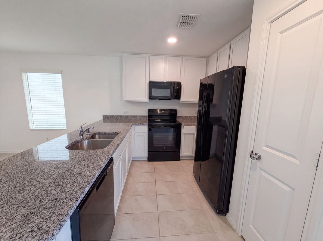Property photo 2 of 2972 Audles Ln