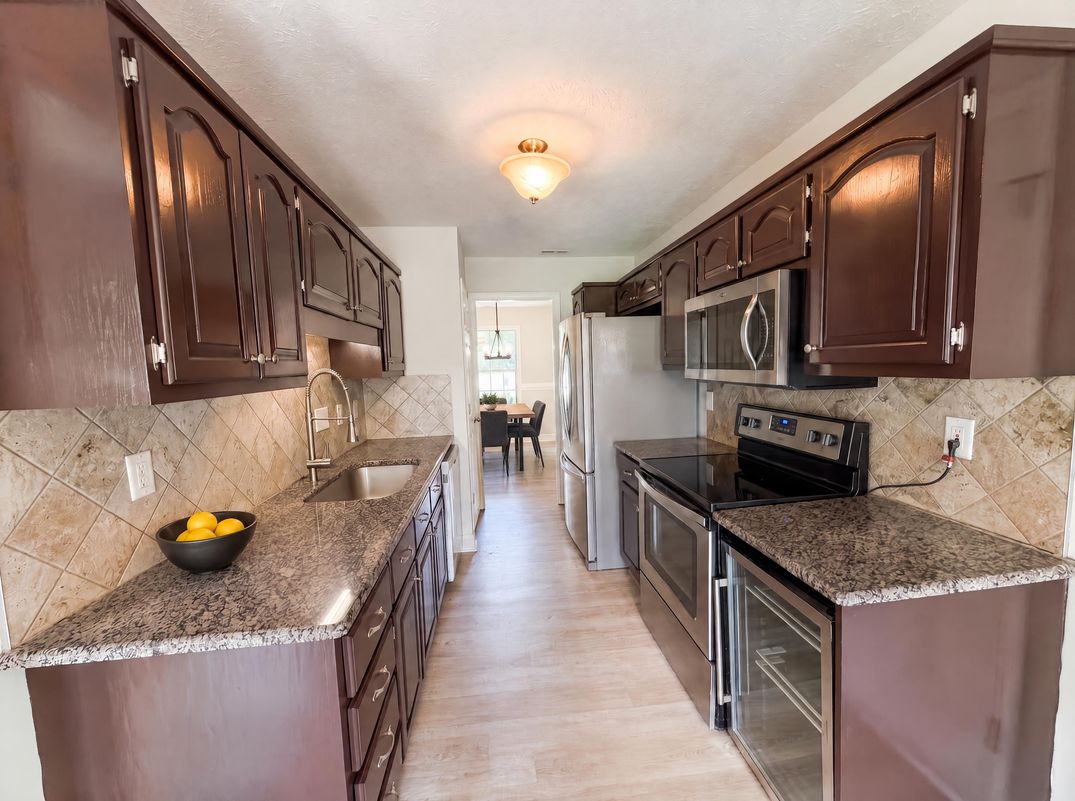 Property photo 2 of 444 Northwoods Dr
