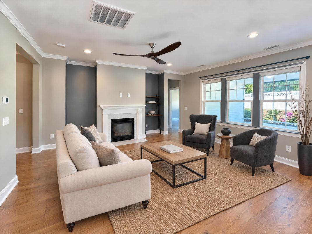 Property photo 3 of 3168 Mavisbank Cir