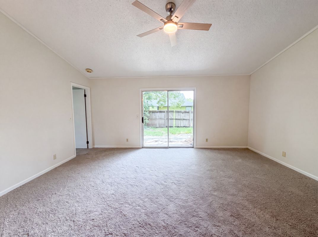 Property photo 3 of 6320 Ian Chad Dr E