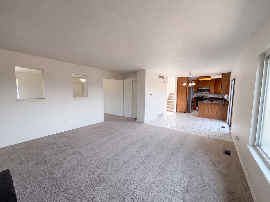 Property photo 3 of 8273 W Plymouth Pl