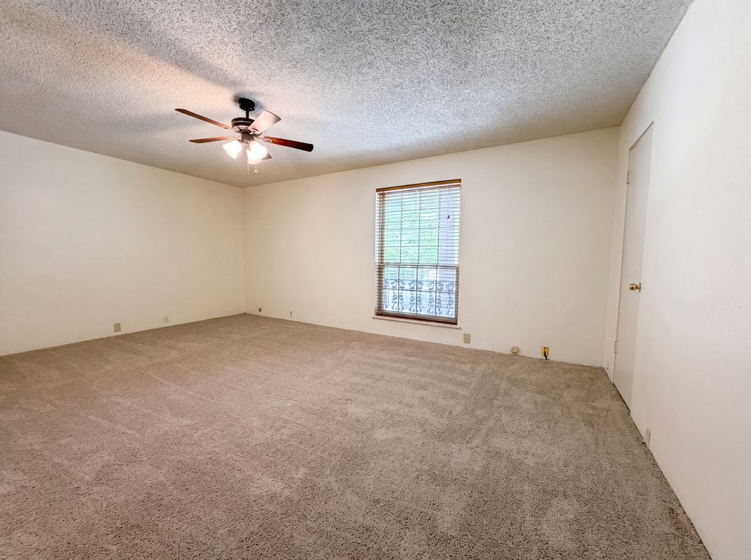 Photo 9 of 19 of 2503 McCue Rd, Houston, TX