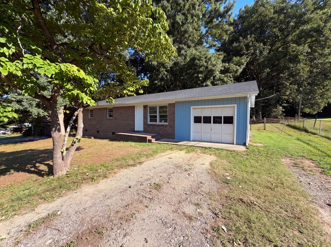 Property photo 1 of 120 Riley Rd