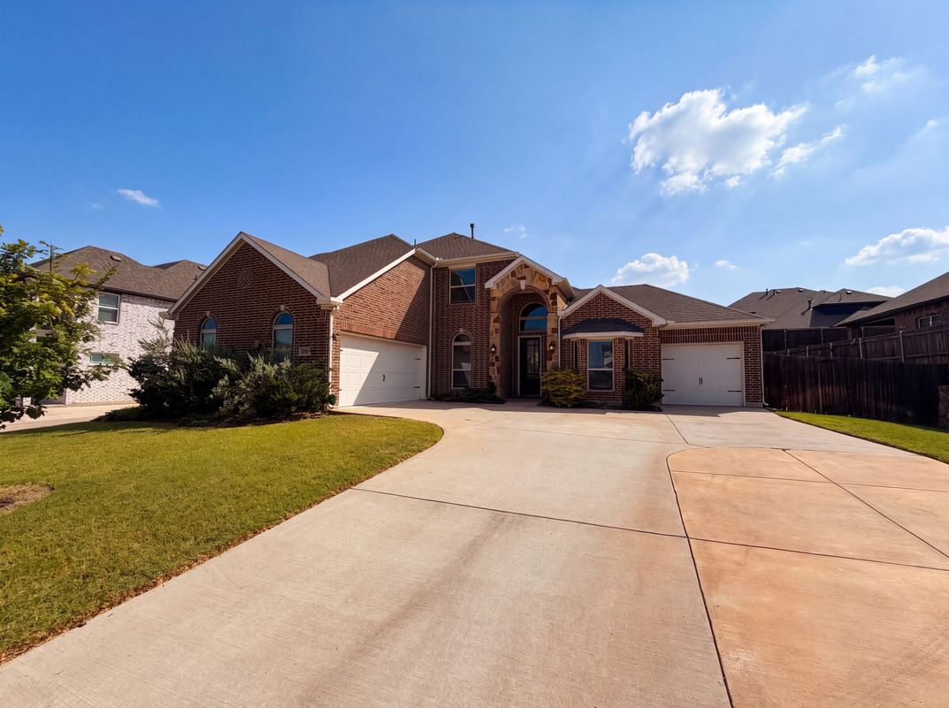 Property photo 1 of 4305 Curlew Ln