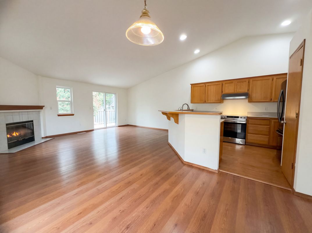Property photo 2 of 8641 NE Windstone St