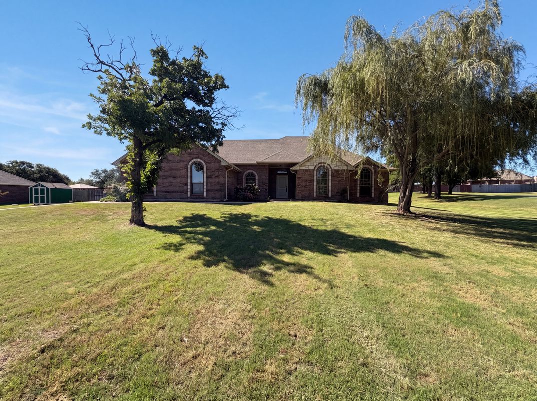 Property photo 1 of 1771 Silks Ter