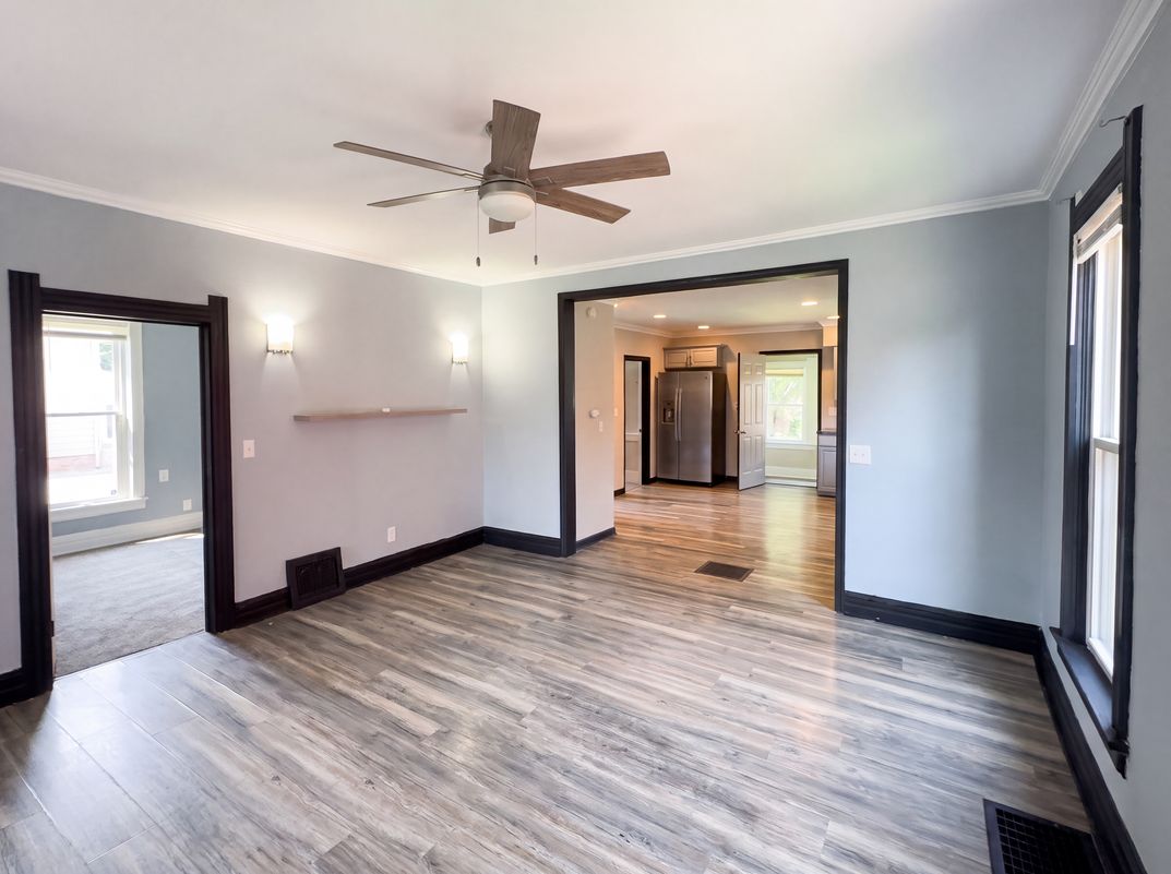 Property photo 3 of 608 Howland Ave