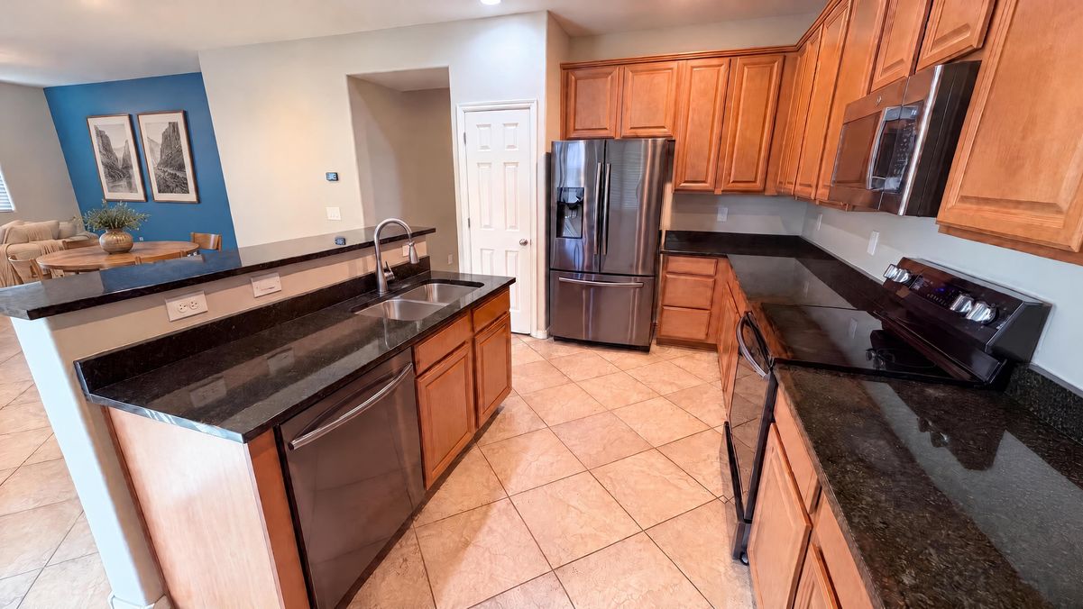 Property photo 2 of 11719 W Port Au Prince Ln