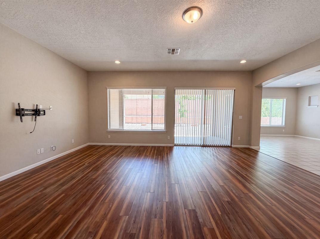Property photo 3 of 4689 Lluvia Encantada